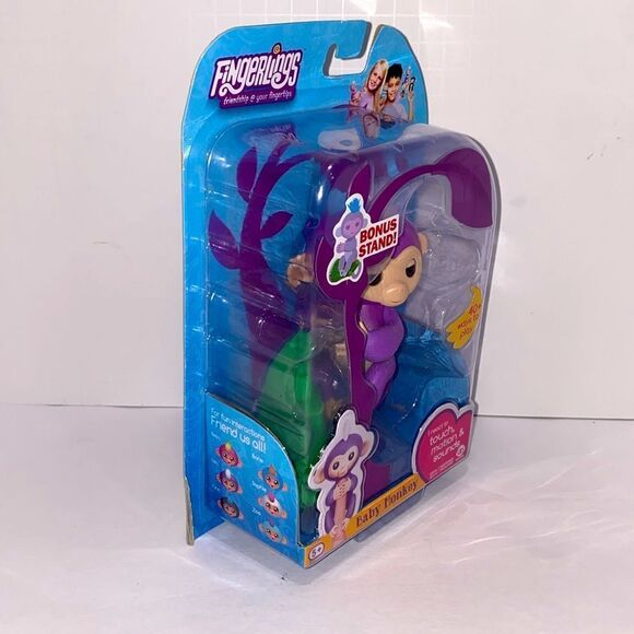 WowWee Fingerlings Interactive Pet Baby Monkey Mia With Bonus Stand Purple NWT - Picture 6 of 7